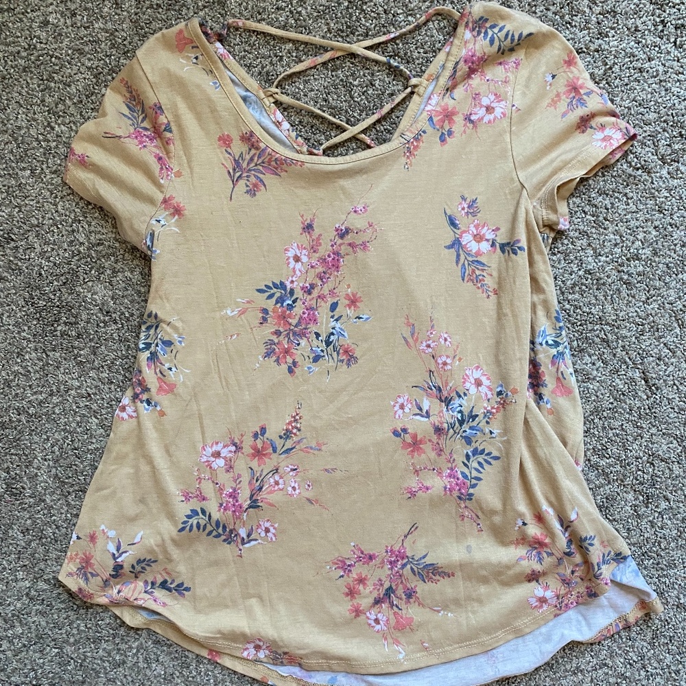 flower print tee